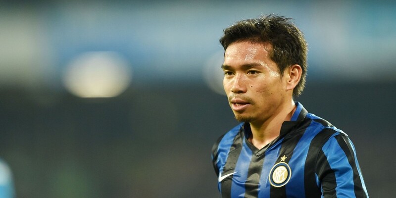 Cầu thủ Yuto Nagatomo có sự nghiệp duy trì rất tốt độ hot